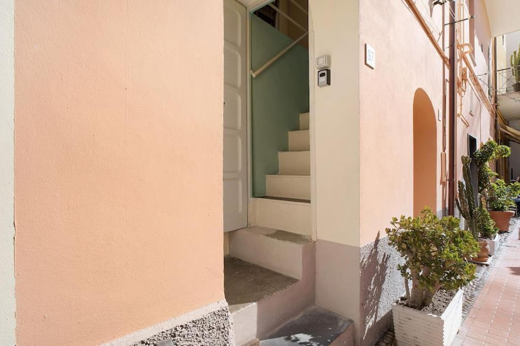 Апартаменти Casa Della Nonna Teresa Бордігера Екстер'єр фото